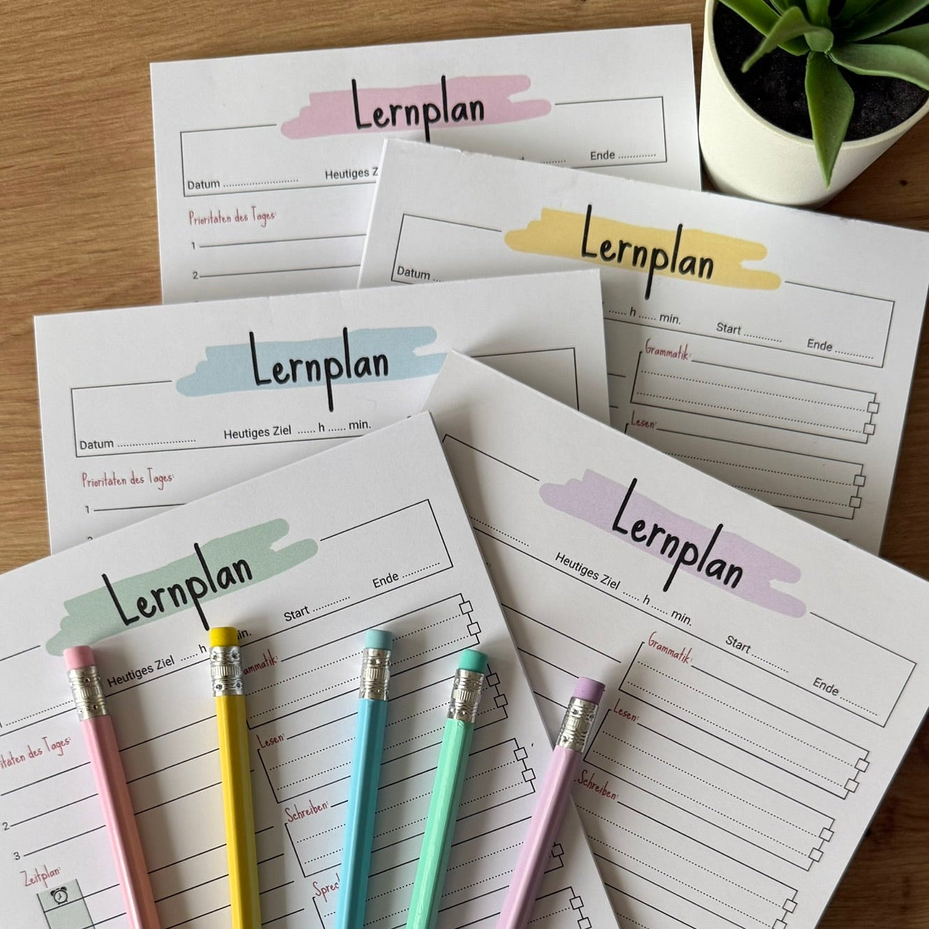 Planificatorul care îți aduce ordine în planuri și bucurie în învățare